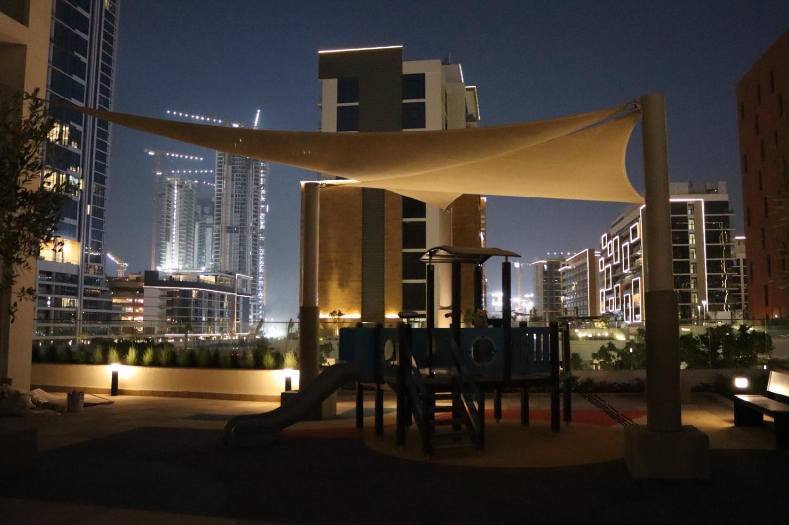 Living With Burj Khalifa *