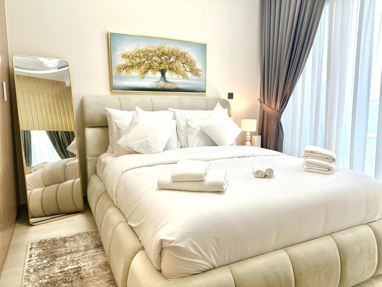 Living With Burj Khalifa Apartment Dubai